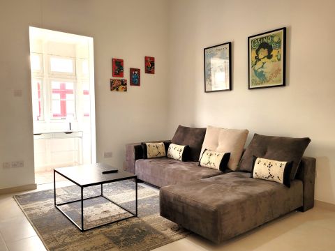 2 bed Town House For Rent in Sliema, Sliema - thumb 1