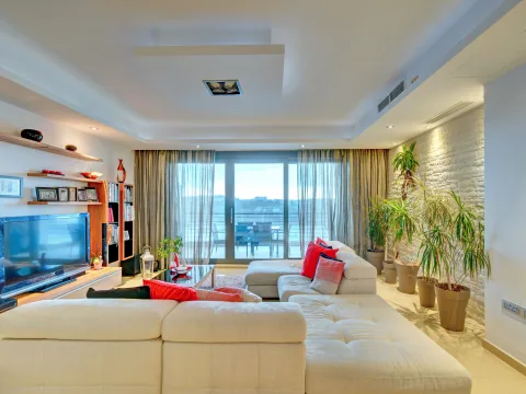 3 bed Apartment For Sale in Sliema, Sliema - thumb 4