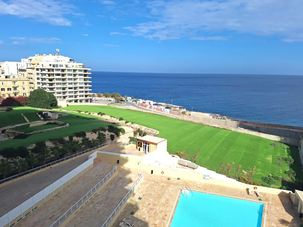 3 bed Apartment For Rent in Sliema, Sliema - thumb 2