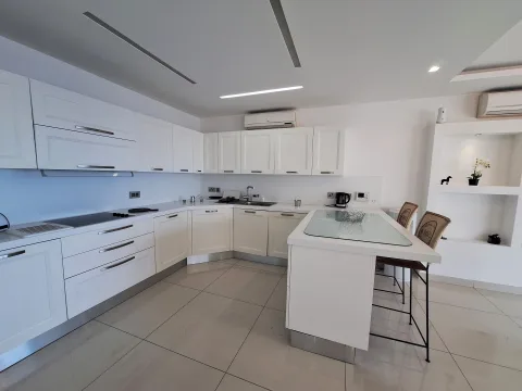 3 bed Apartment For Rent in Sliema, Sliema - thumb 6