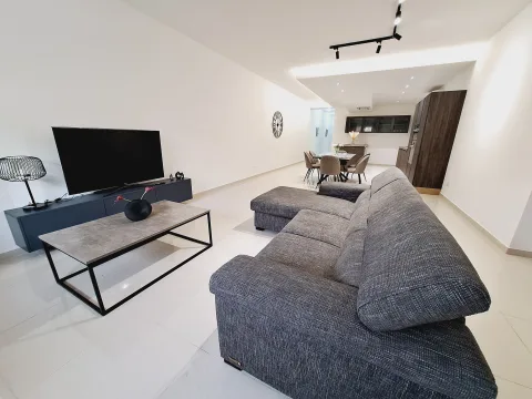 3 bed Maisonette For Rent in Attard, Attard - thumb 5