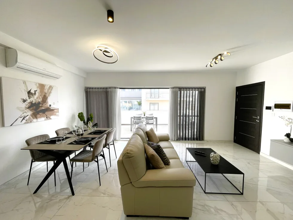 2 bed Penthouse For Rent in Sliema, Sliema - thumb 10