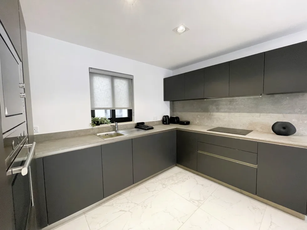 2 bed Penthouse For Rent in Sliema, Sliema - thumb 12