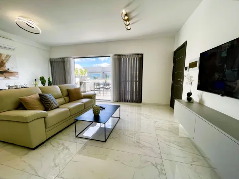 2 bed Penthouse For Rent in Sliema, Sliema - thumb 8