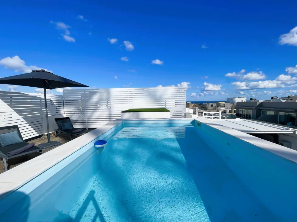 2 bed Penthouse For Rent in Sliema, Sliema - thumb 1