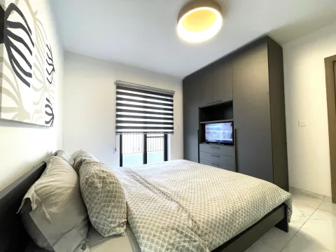 2 bed Penthouse For Rent in Sliema, Sliema - thumb 10