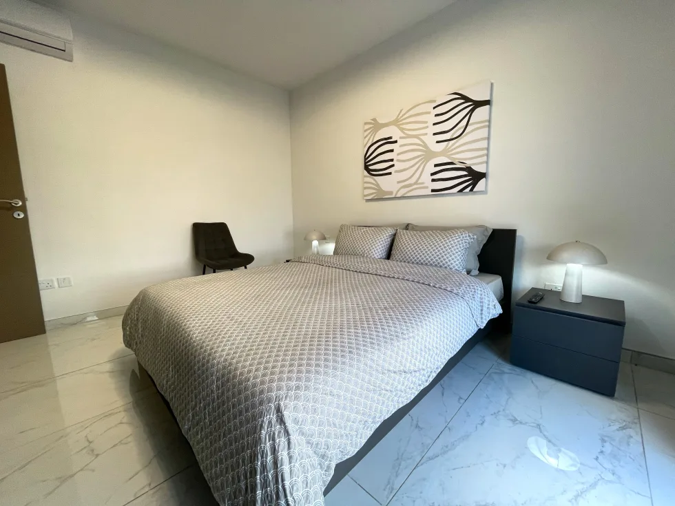 2 bed Penthouse For Rent in Sliema, Sliema - thumb 12