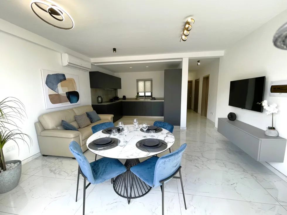 2 bed Penthouse For Rent in Sliema, Sliema - thumb 7