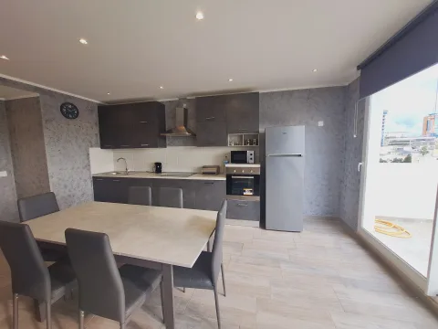 2 bed Penthouse For Rent in Swieqi, Swieqi - thumb 2