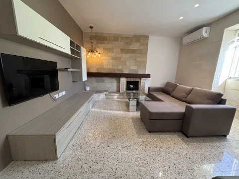 2 bed Apartment For Rent in Sliema, Sliema - thumb 1