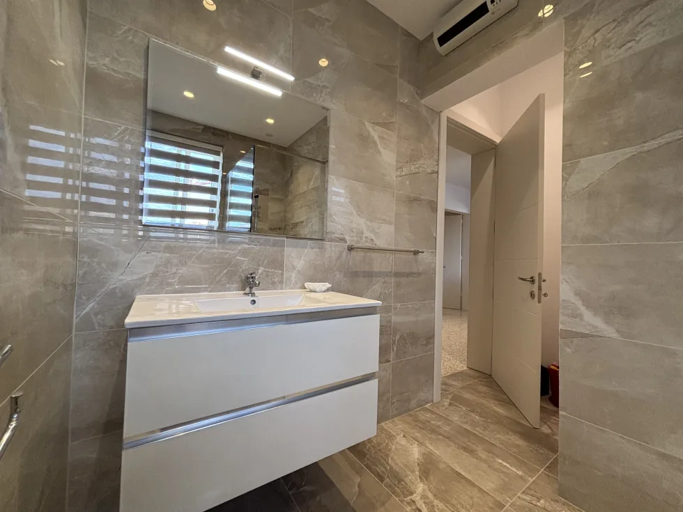 2 bed Apartment For Rent in Sliema, Sliema - thumb 10