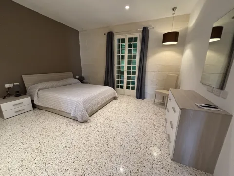 2 bed Apartment For Rent in Sliema, Sliema - thumb 12