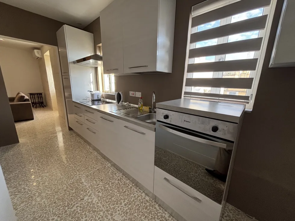 2 bed Apartment For Rent in Sliema, Sliema - thumb 4