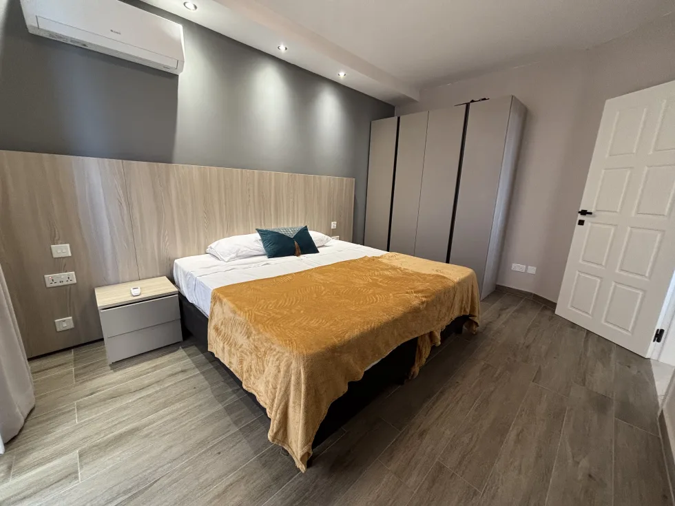 2 bed Apartment For Rent in Sliema, Sliema - thumb 10