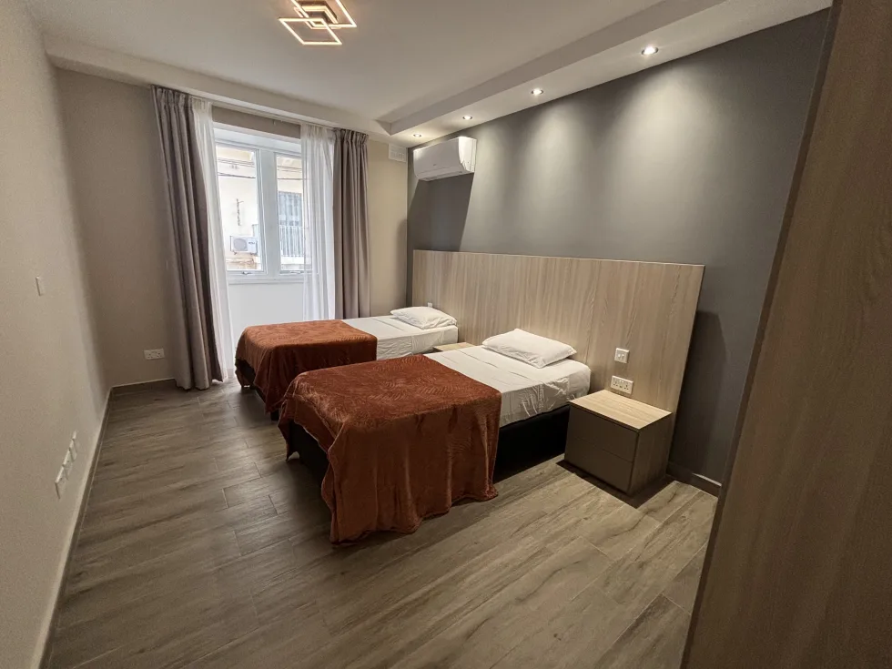 2 bed Apartment For Rent in Sliema, Sliema - thumb 13