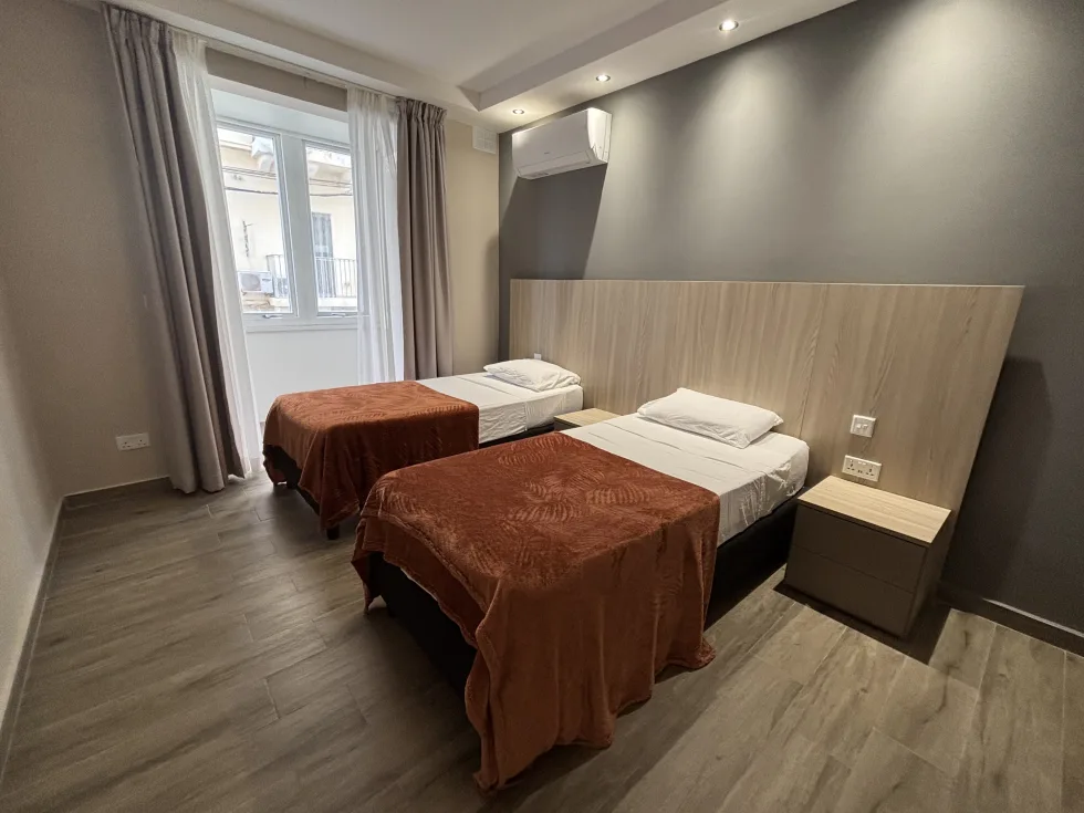 2 bed Apartment For Rent in Sliema, Sliema - thumb 14