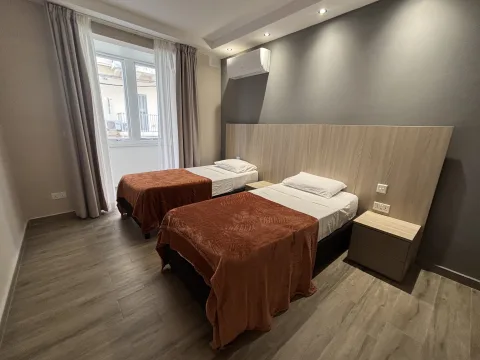 2 bed Apartment For Rent in Sliema, Sliema - thumb 14