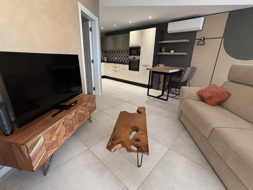 2 bed Apartment For Rent in Sliema, Sliema - thumb 5