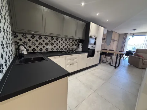 2 bed Apartment For Rent in Sliema, Sliema - thumb 8