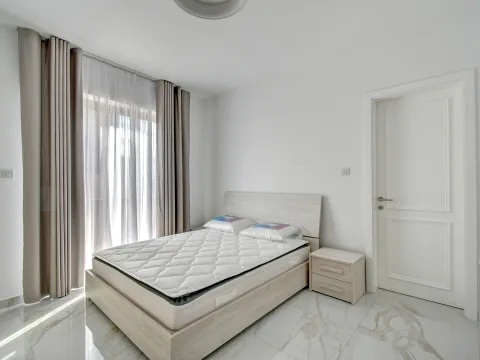 3 bed Apartment For Rent in Sliema, Sliema - thumb 10