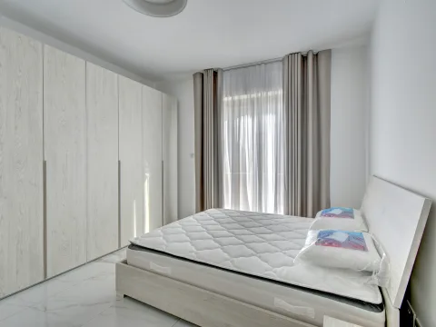 3 bed Apartment For Rent in Sliema, Sliema - thumb 11