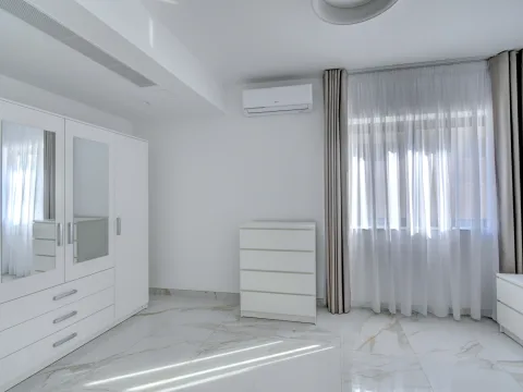 3 bed Apartment For Rent in Sliema, Sliema - thumb 13