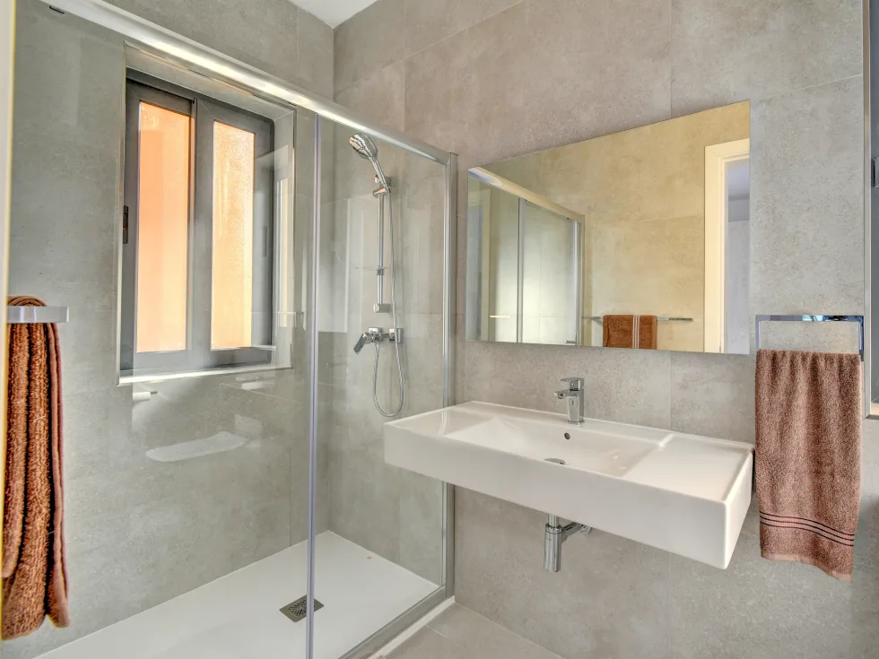 3 bed Apartment For Rent in Sliema, Sliema - thumb 16