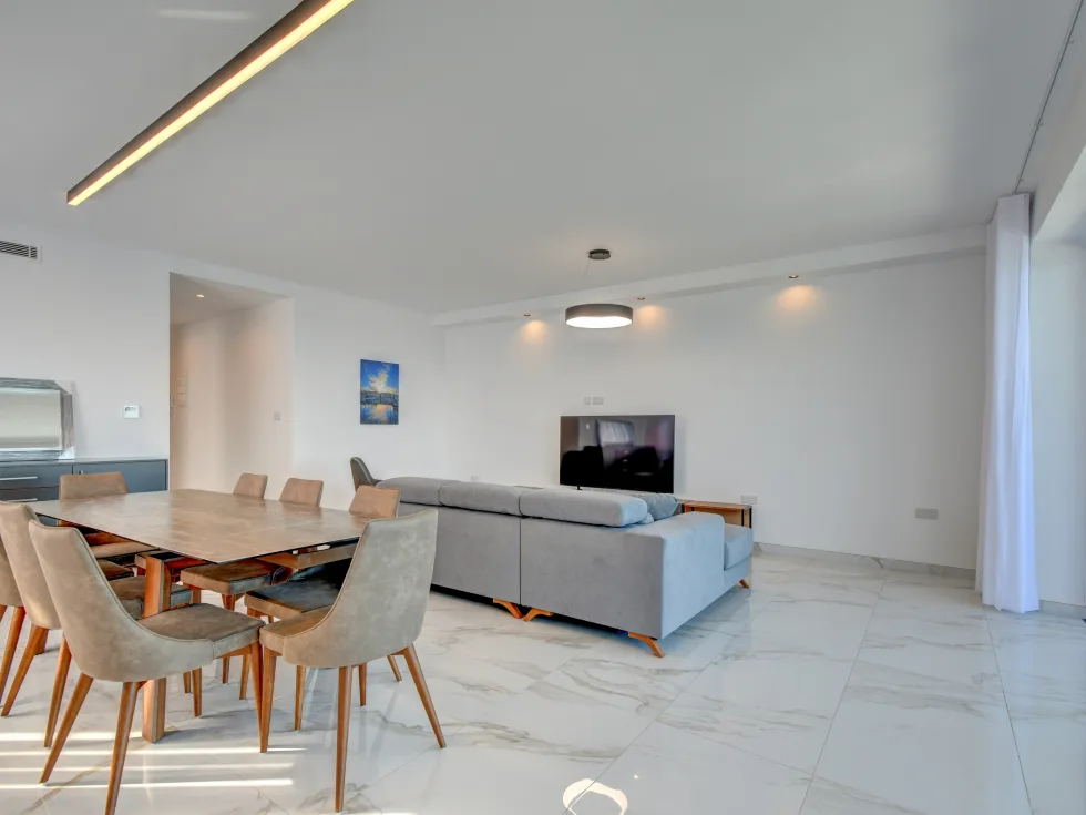 3 bed Apartment For Rent in Sliema, Sliema - thumb 6