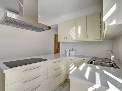 3 bed Apartment For Rent in Sliema, Sliema - thumb 8