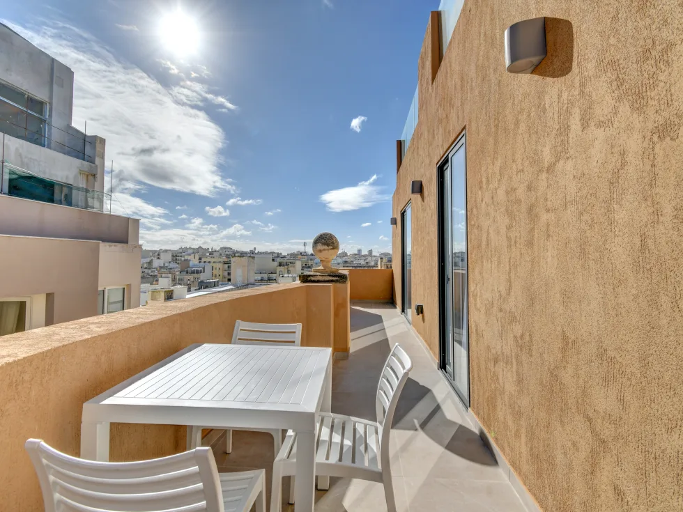 3 bed Apartment For Rent in Sliema, Sliema - thumb 9