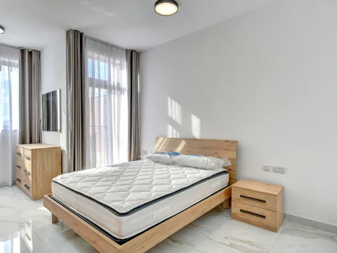 3 bed Penthouse For Rent in Sliema, Sliema - thumb 14