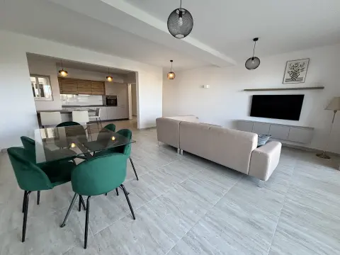 2 bed Apartment For Rent in St Julian's, St Julian's - thumb 4