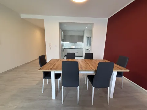 3 bed Apartment For Rent in St Paul's Bay, St Paul's Bay - thumb 3