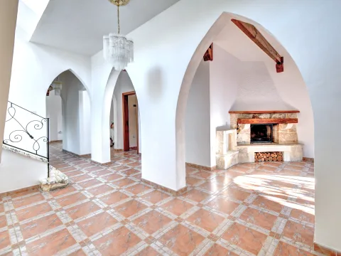 4 bed Villa For Sale in San Gwann, San Gwann - thumb 3