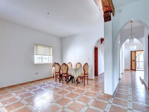 4 bed Villa For Sale in San Gwann, San Gwann - thumb 5