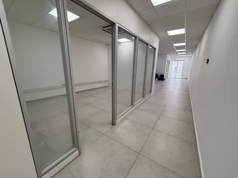 0 bed Office For Rent in Sliema, Sliema - thumb 6