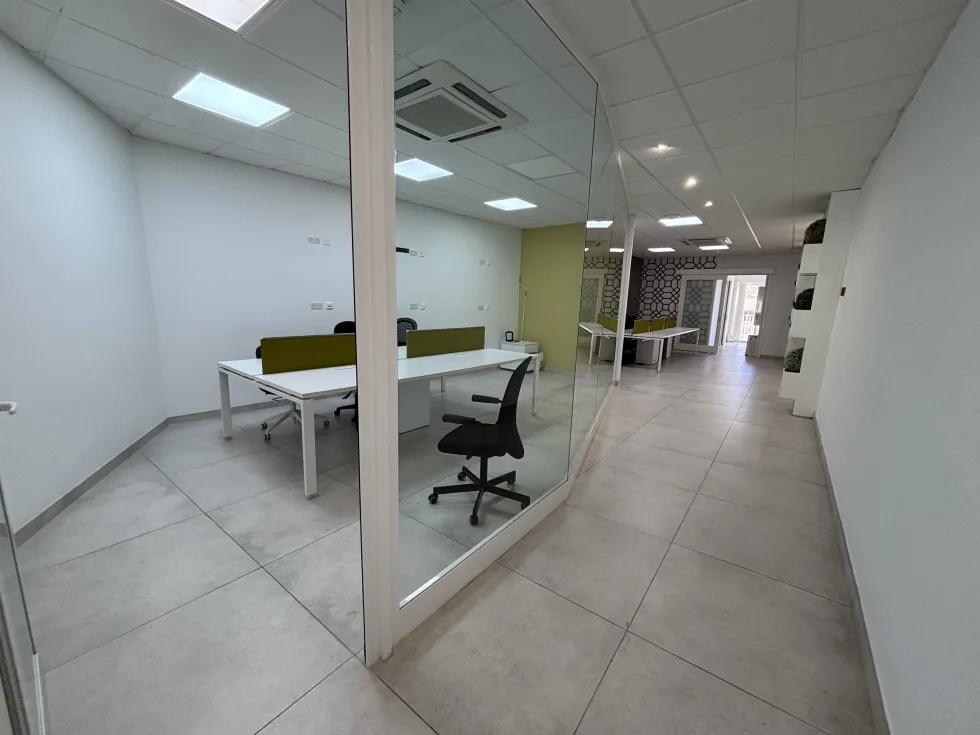 0 bed Office For Rent in Sliema, Sliema - thumb 2