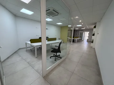 0 bed Office For Rent in Sliema, Sliema - thumb 2