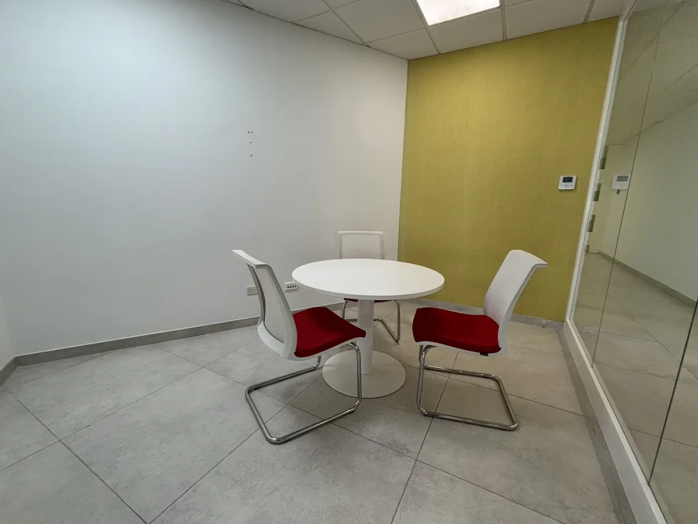 0 bed Office For Rent in Sliema, Sliema - thumb 4