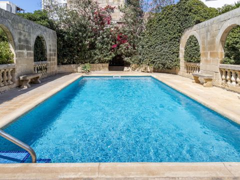 4 bed Town House For Sale in Tarxien, Tarxien - thumb 1