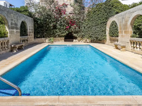 4 bed Town House For Sale in Tarxien, Tarxien - thumb 1