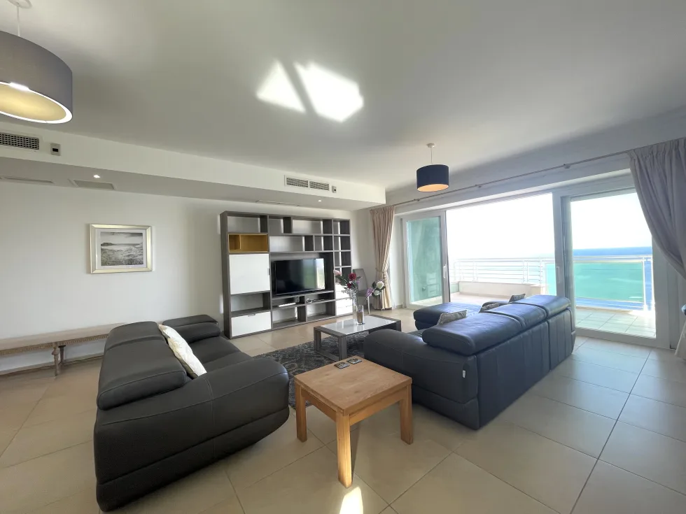 3 bed Apartment For Sale in Sliema, Sliema - thumb 4