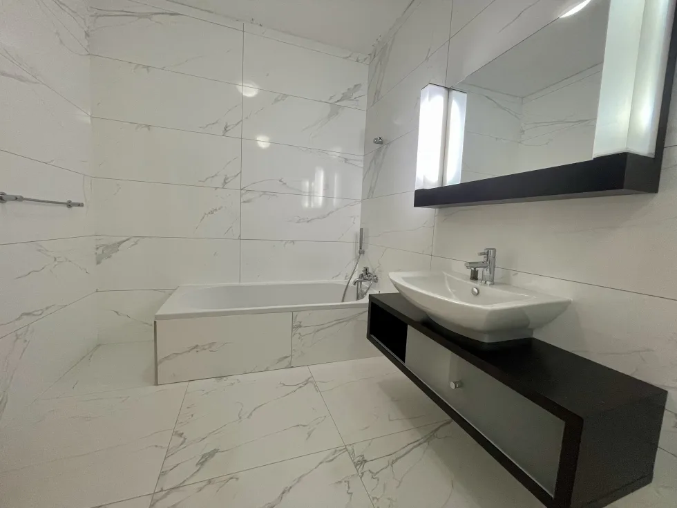 3 bed Apartment For Sale in Sliema, Sliema - thumb 8