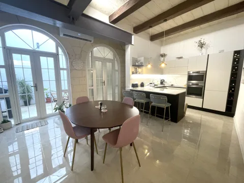 3 bed Town House For Rent in Naxxar, Naxxar - thumb 3