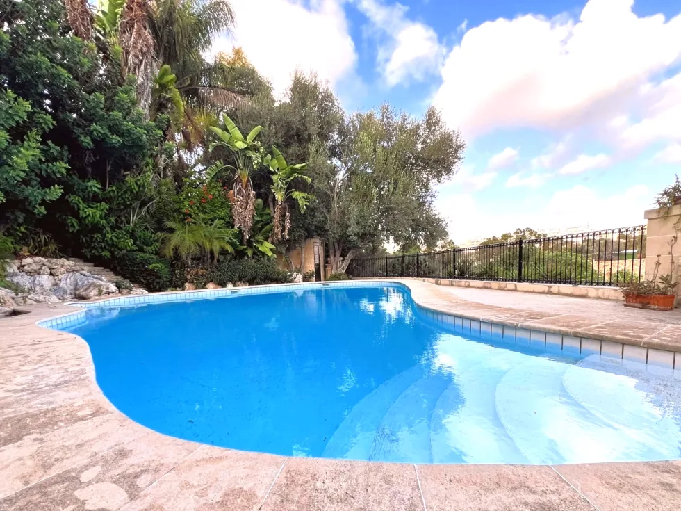 5 bed Farmhouse For Rent in Mosta, Mosta - thumb 2