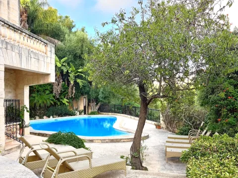 5 bed Farmhouse For Rent in Mosta, Mosta - thumb 3