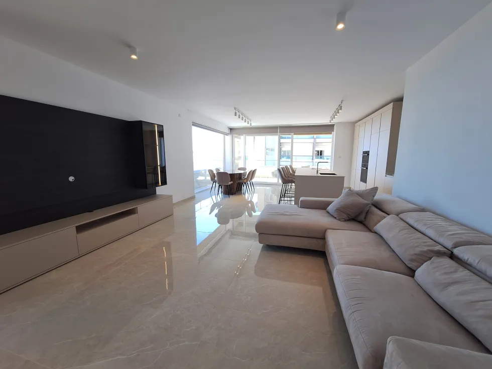 3 bed Apartment For Rent in St Paul's Bay, St Paul's Bay - thumb 1