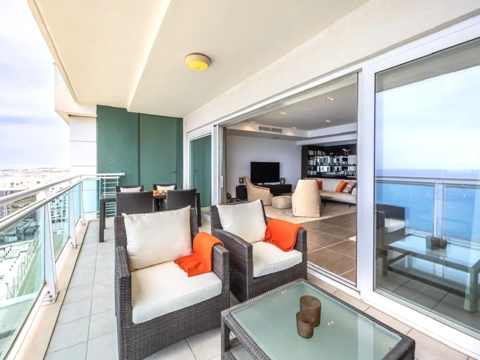 3 bed Apartment For Rent in Sliema, Sliema - thumb 4