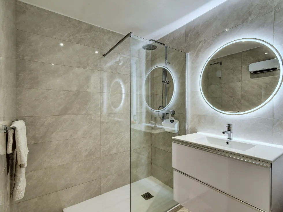 2 bed Penthouse For Sale in St Julian's, St Julian's - thumb 12