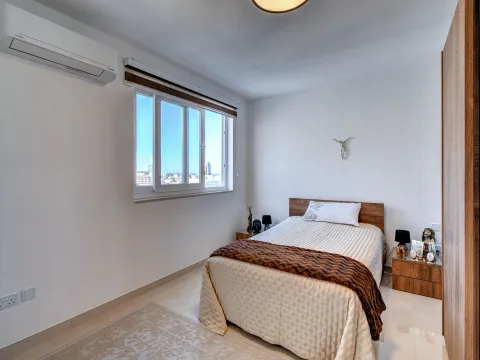 2 bed Penthouse For Sale in St Julian's, St Julian's - thumb 14